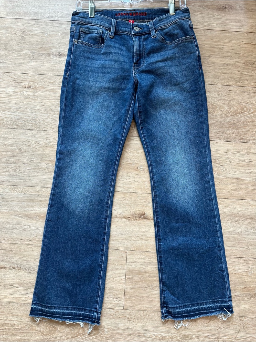 Lucky Brand Sweet Mid Rise Boot Jeans with Frayed Hem Sz 6/28A
